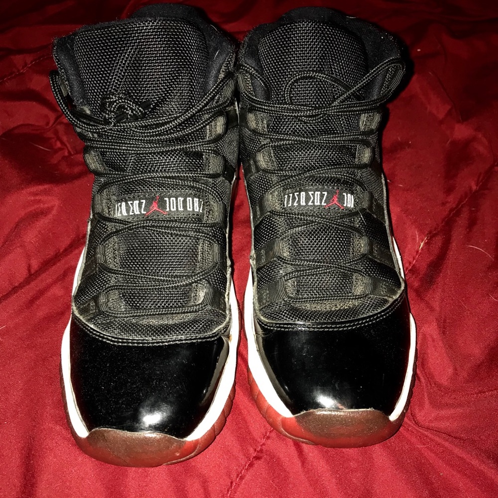 Jordan bred 11s